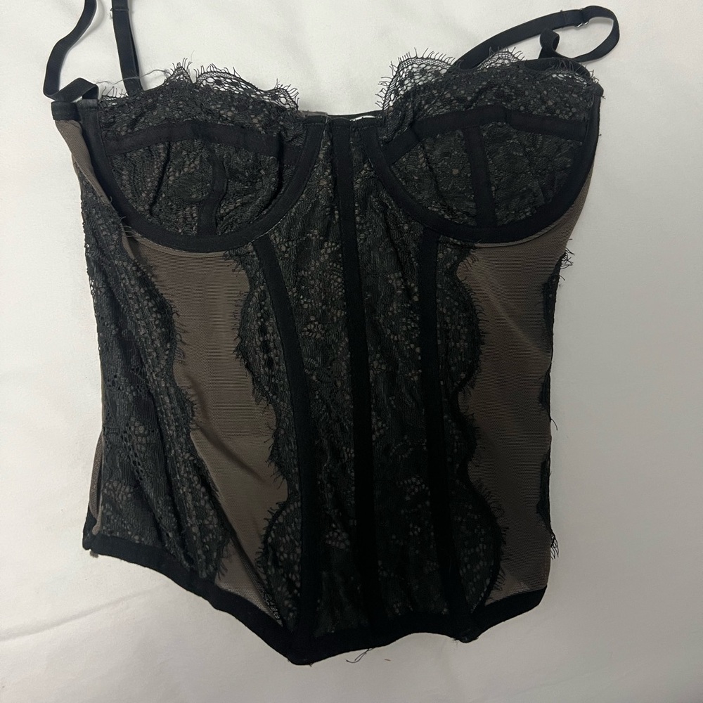 Urban corset